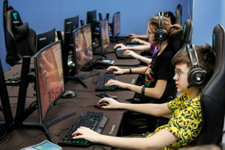 Центр компьютерного спорта Сургутского района стал лучшей киберплощадкой России