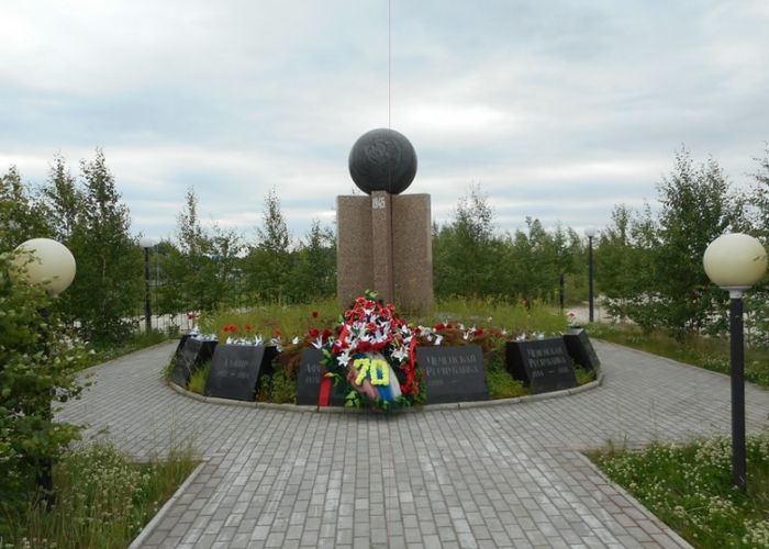 Открыт памятник «Всем погибшим за Отечество» в п. Фёдоровском