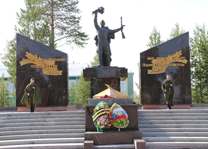 Открыт Мемориал Славы «Павшим воинам» в Нижнесортымском