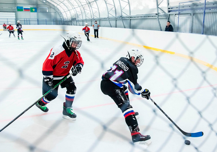 В Барсово открылся новый хоккейный корт